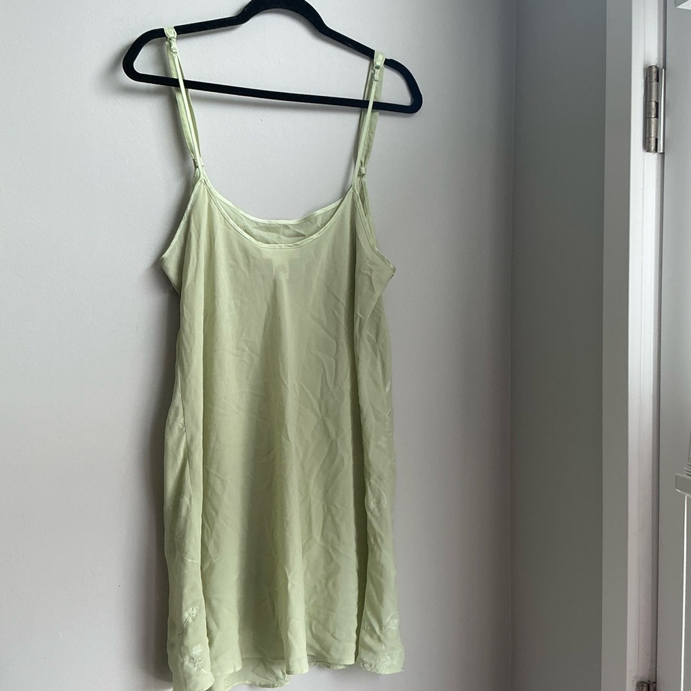 Morgan Taylor Intimates Green Embroidered Slip Dress Nightgown Lingerie XL - Picture 2 of 4